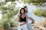 honeymoon couple photo session in santorini greece