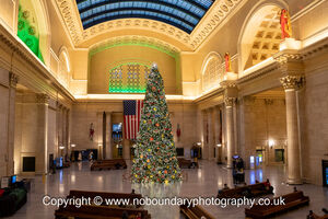 Christmas Tree in the Great Hall, Chicago Union Station
