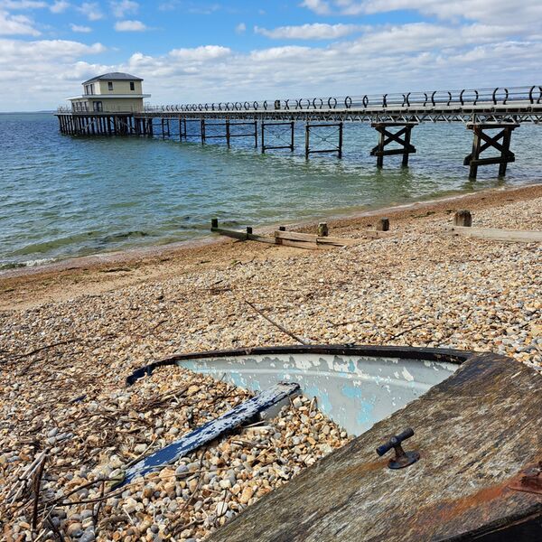 TOTLAND BAY