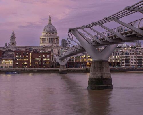 River Bridge & Cathedral.  Photographer:  Lorna O'Keefe