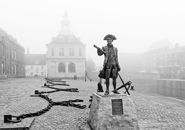 FOGGY DAY IN KINGS LYNN