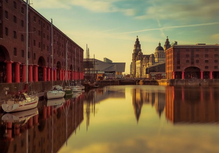 ALBERT DOCK