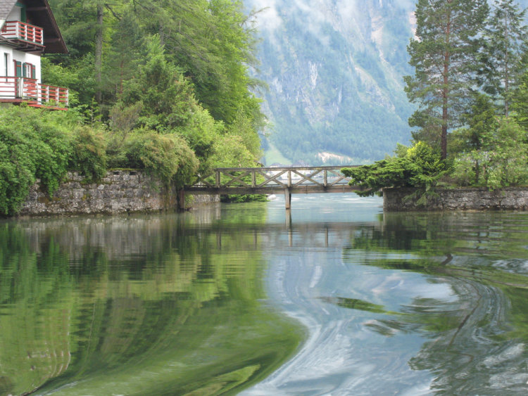 SWIRLING WATERS OF THE LAKE