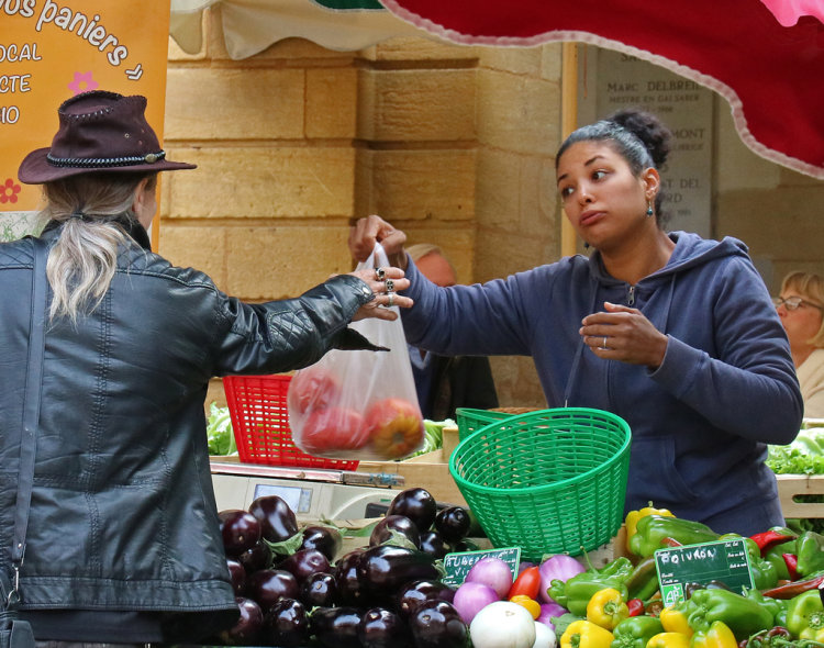 THE FRUIT AND VEG LADY