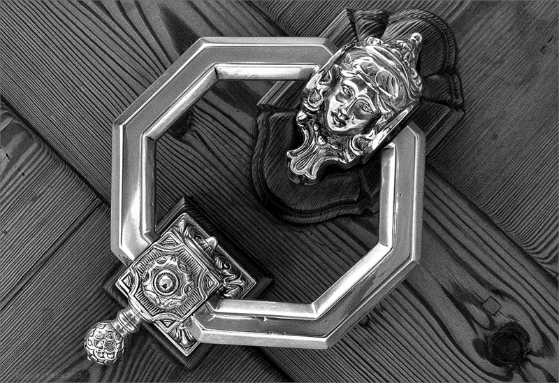A Grand Knocker