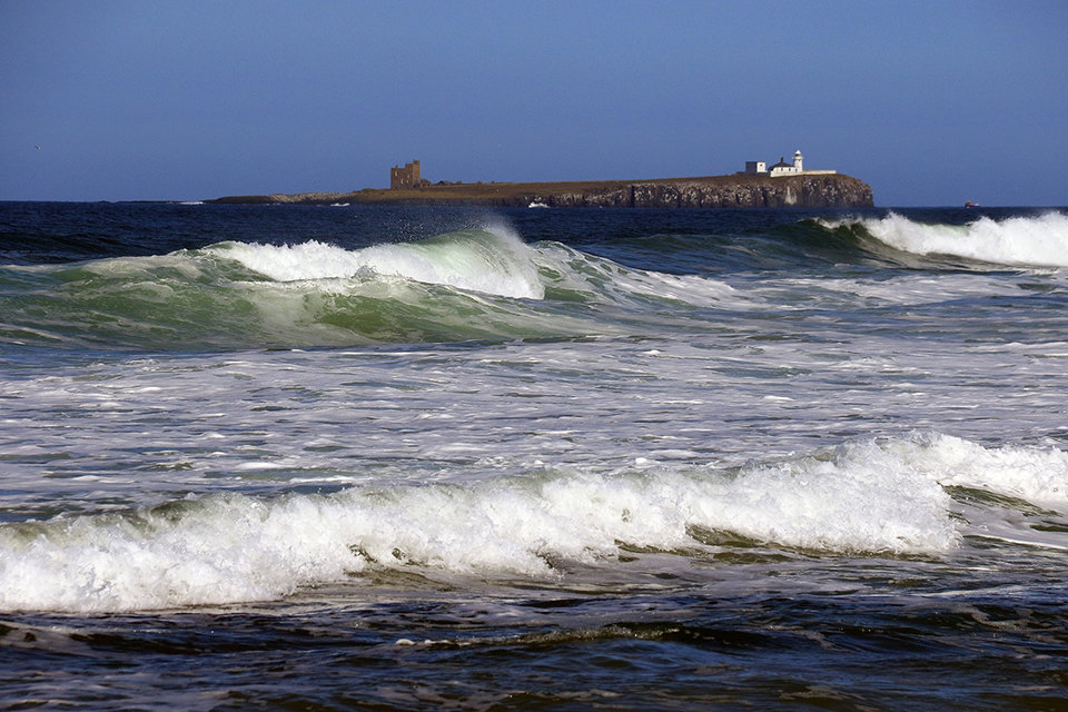 Mega Waves at the Farne Isles