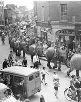 151 The circus comes to town - Earl St. 1957