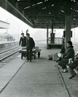 34 Railwaymen and passengers at Portadown