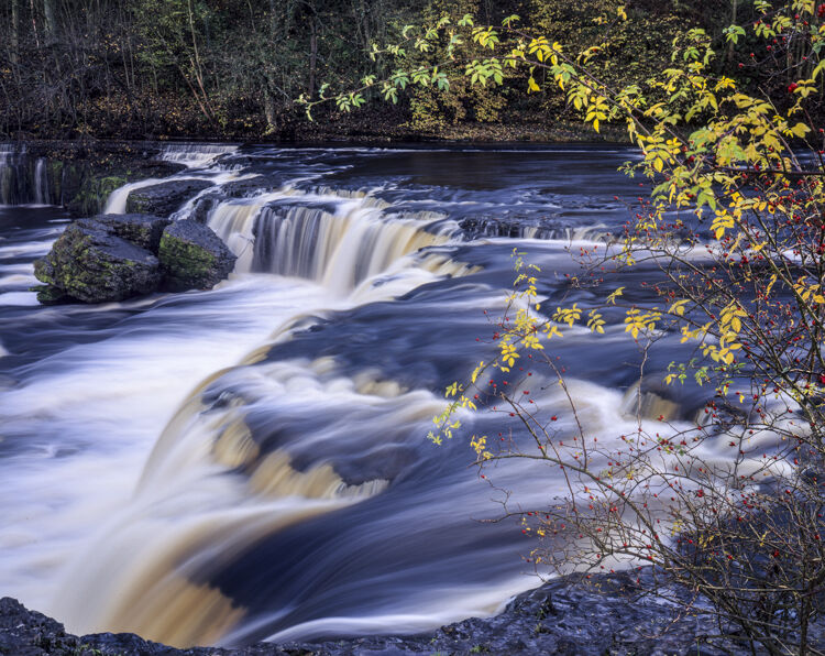 AYSGARTH FALLS, WENSLEYDALE, YORKSHIRE, 1997