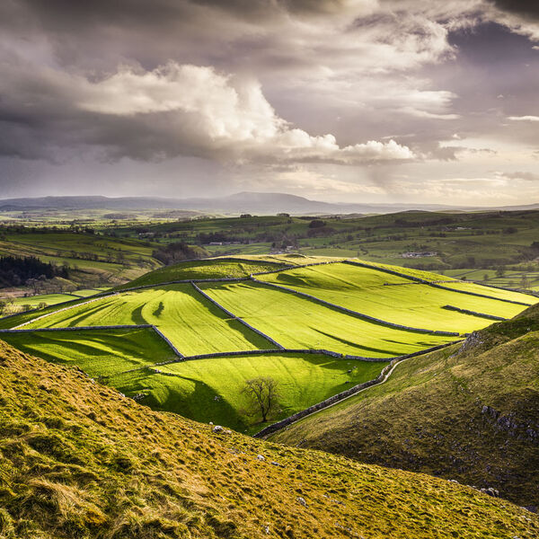 D11 Clearing Storm, Malhamdale
