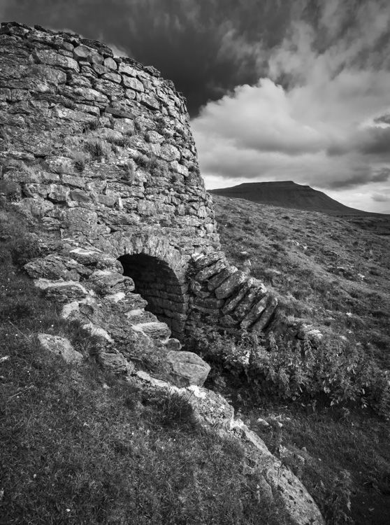 LIMEKILN, INGLEBOROUGH, YORKSHIRE, 2017