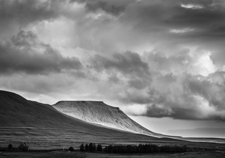 EVENING LIGHT, INGLEBOROUGH, YORKSHIRE, 2019