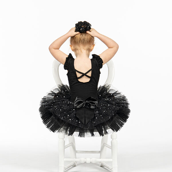 BLACK TUTU