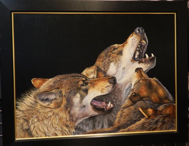 Howling wolves