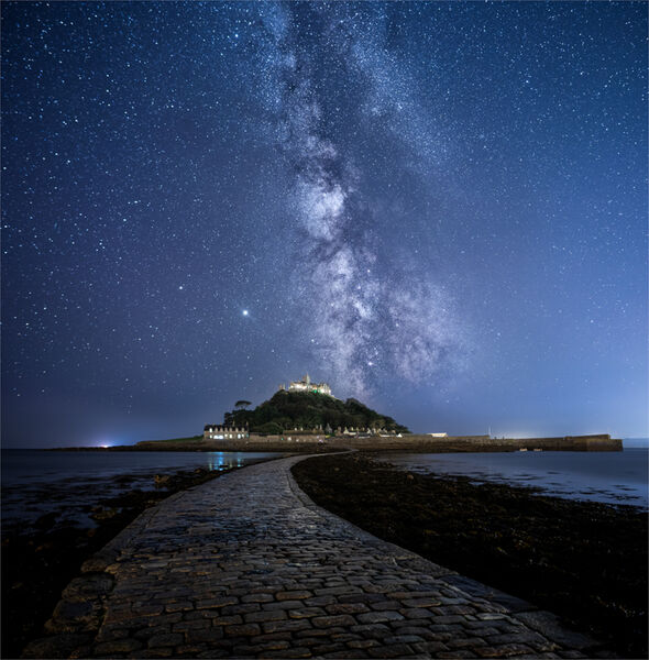 Stars over the Mount
