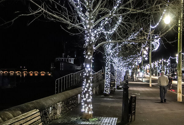 6 Christmas Lights in Bideford.