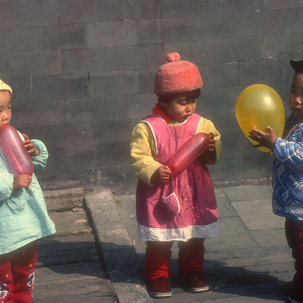 Three children, Peking 1982