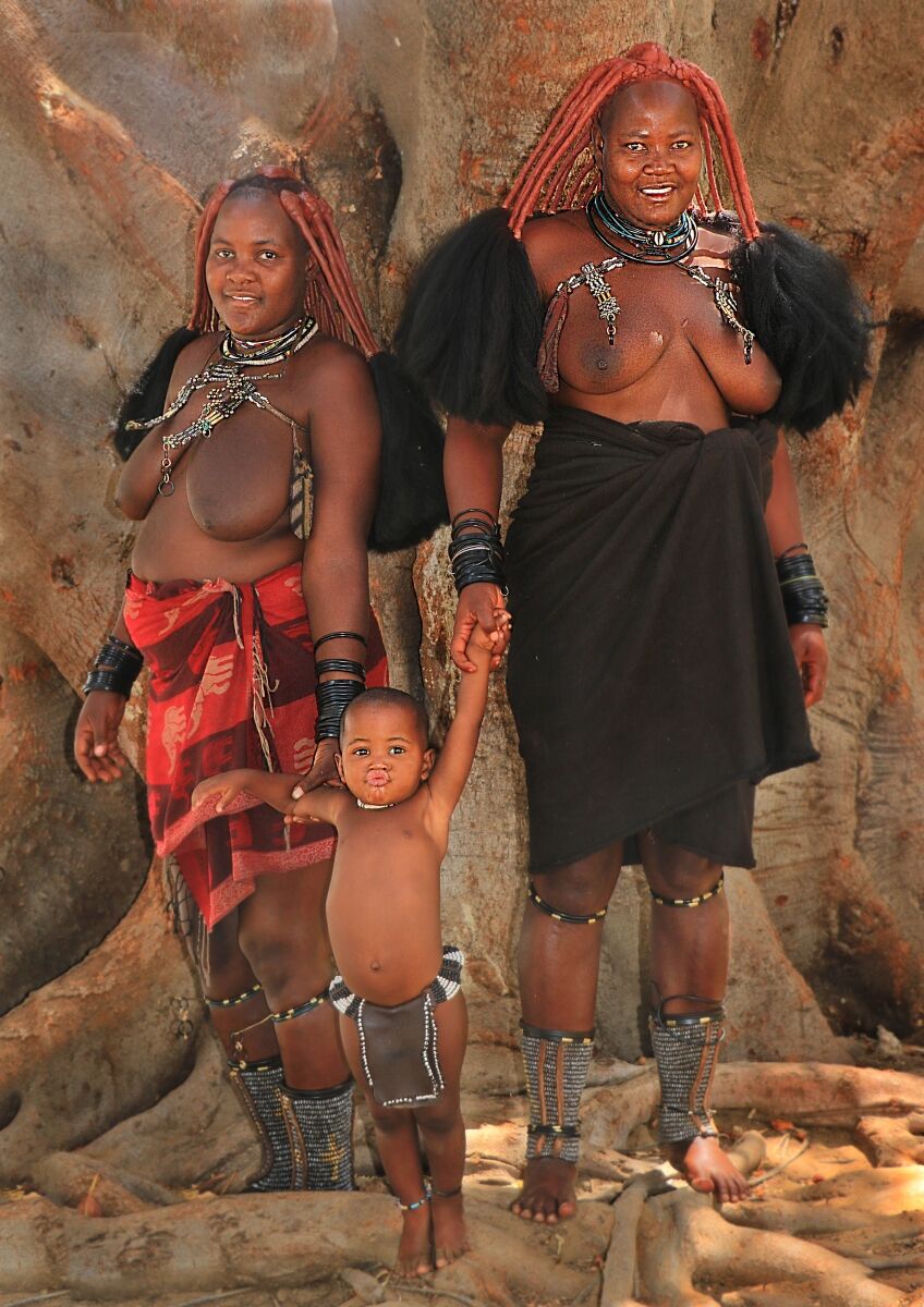 Score 16 - Himba Family, Angola - Chris Pateman