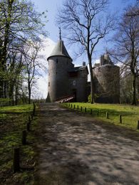 Spring, Castell Coch.