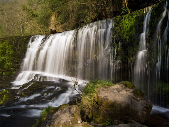Sgwd Isaf Clun-gwyn in spring.