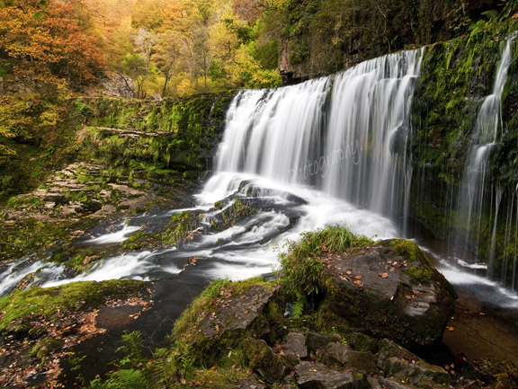 Sgwd Isaf Clun-gwyn in Autumn.