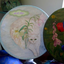 Hand Painted Furniture. Tilt Top Table Hand Painted.The White Cat. £175.