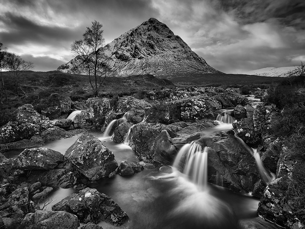 The Waterfall, Stop Dearg Mono