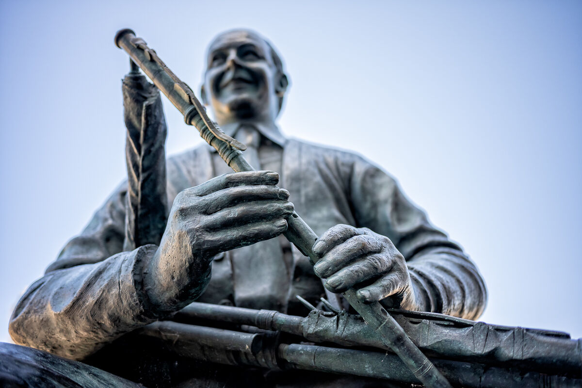 Nigel Byrom LRPS, CPAGB, AFIAP, BPE3 Narrow Depth Of Field Willie Clancy