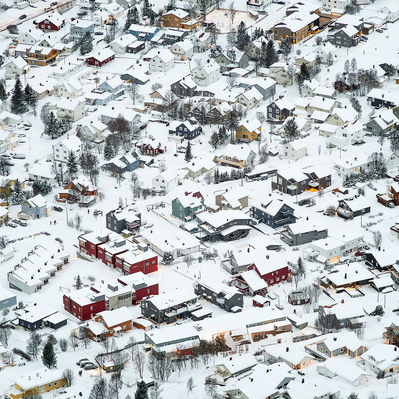 Nigel Du Jardin  Open Tromsdalen From Up High