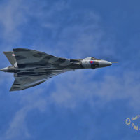 Vulcan XH558