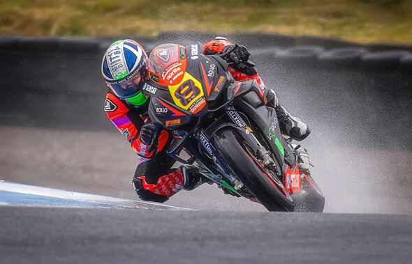 61 Superbikes knockhill - 17 points