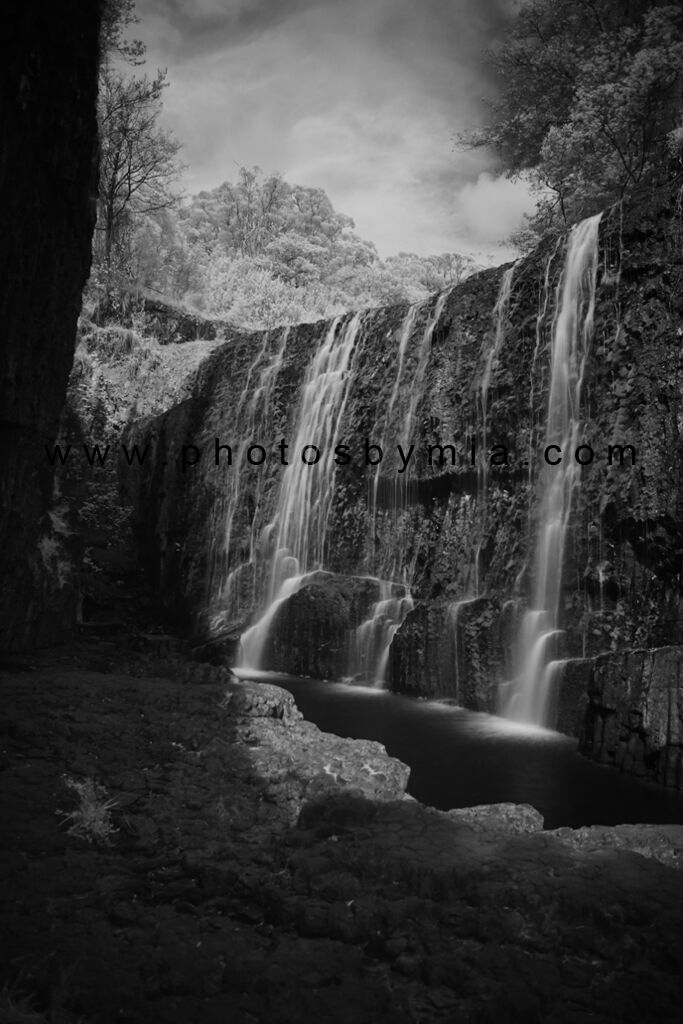 Guide Falls in Infrared