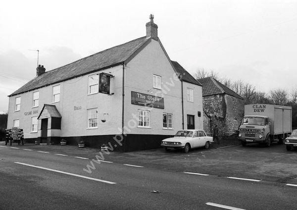 Globe Inn (in 2013 Flintlock Inn) Marsh, Honiton EX14 9AJ around 1975