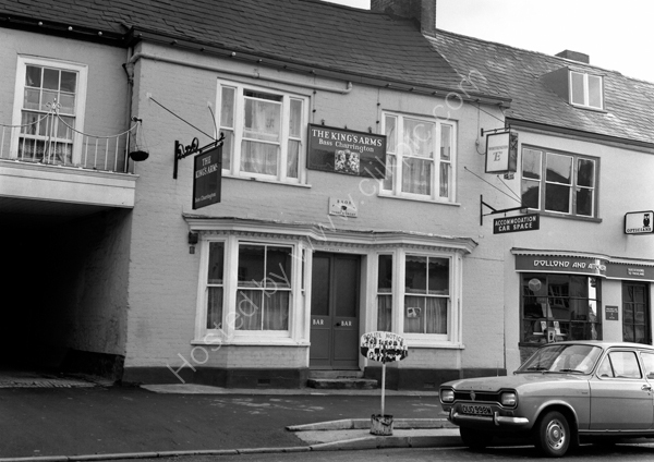 Kings Arms, High Street, Honiton around 1974. No longer a pub.