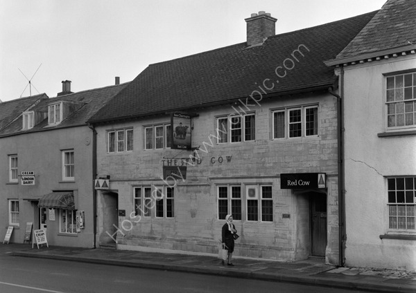 Red Cow, 43-47 High Street, Honiton, Devon around 1974