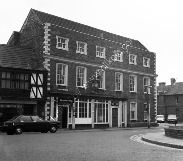 Bridgwater Inn Bridgwaterwhen it was the Waterloo House in 1973