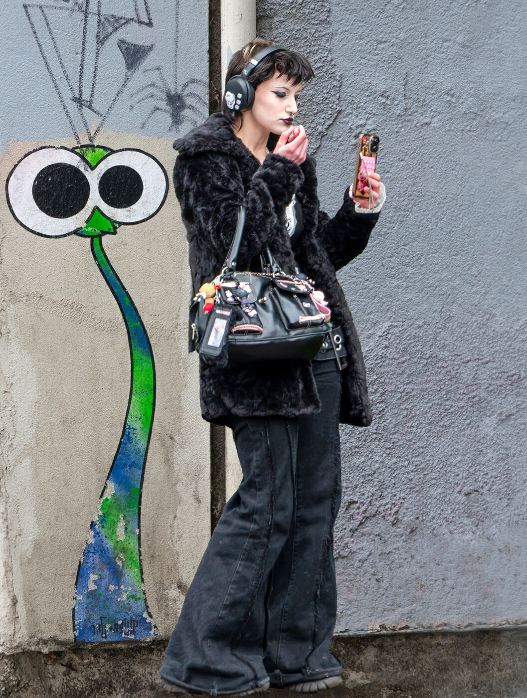 2nd Trish Lock : Unaware