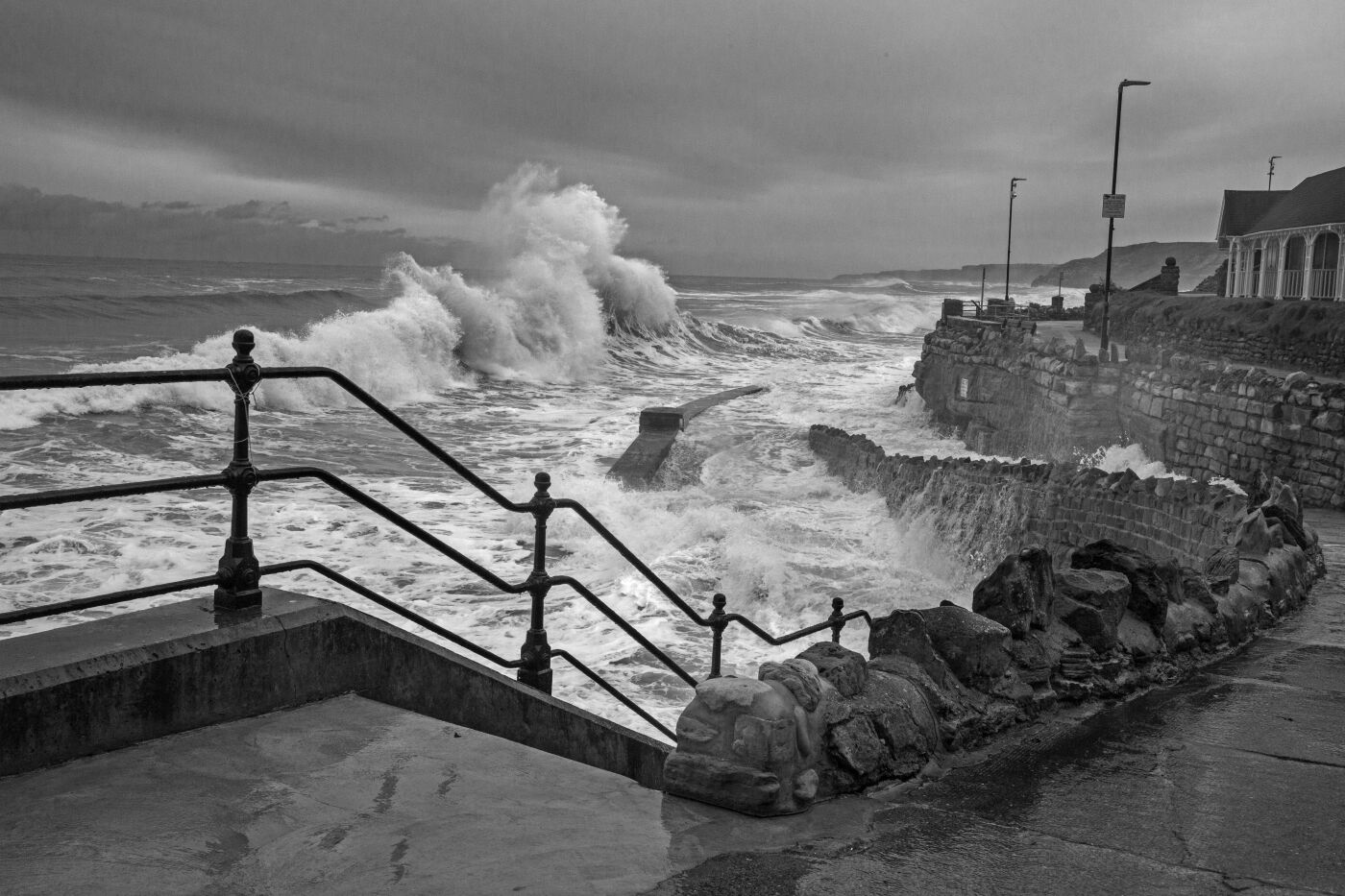 Graham Cole Crashing Waves 1