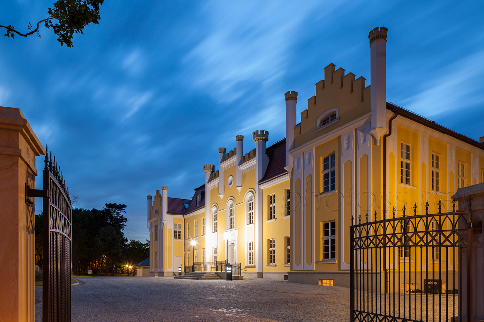 Quadrille Hotel