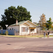 Yellow house, Riverstone