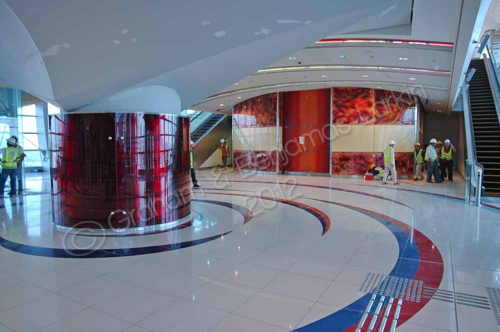 Detail of the Mall of the Emirates Station
