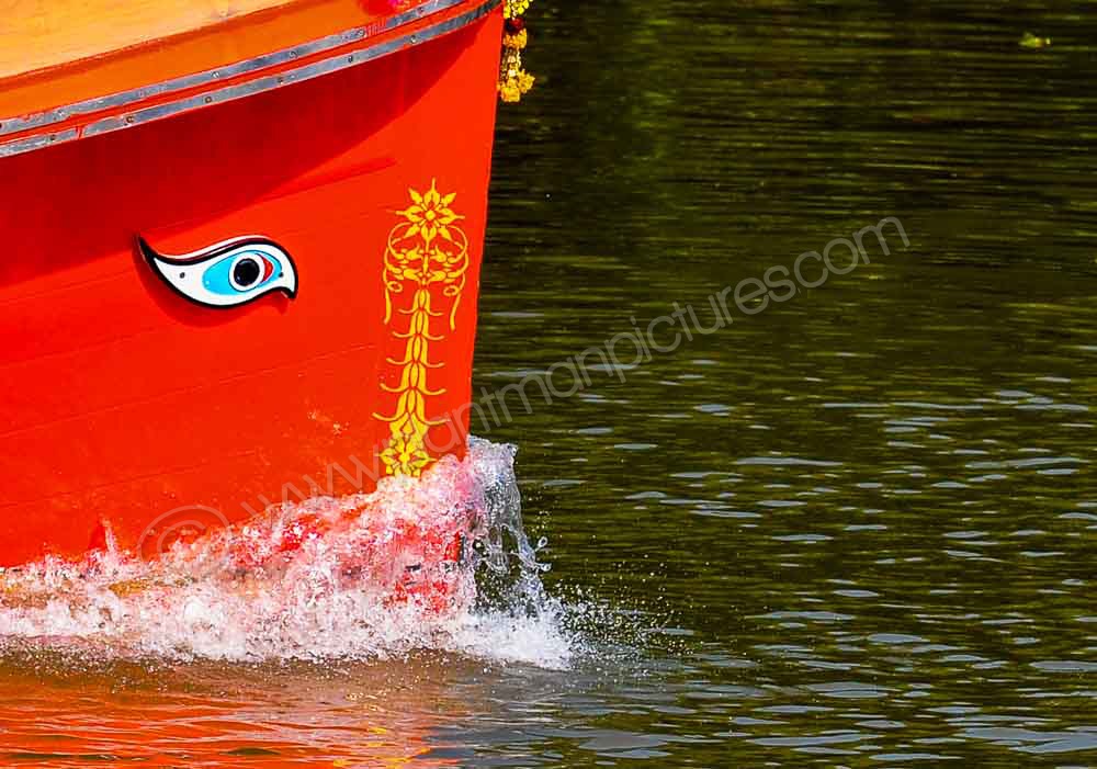 Eye on the Bow wave