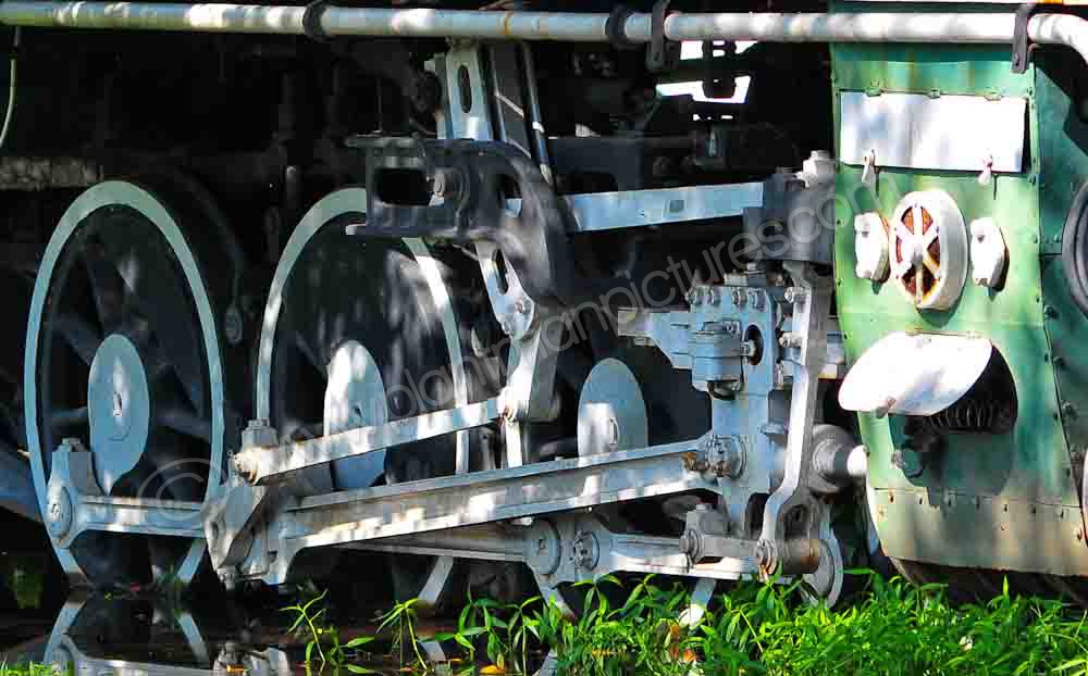Loco running gear