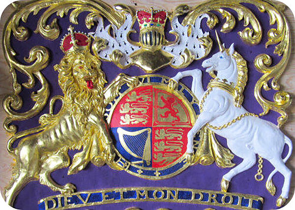 Queen's Barge Lion and Unicorn