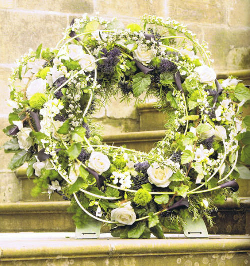 Freestanding Wreath