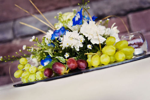 Edible table centres