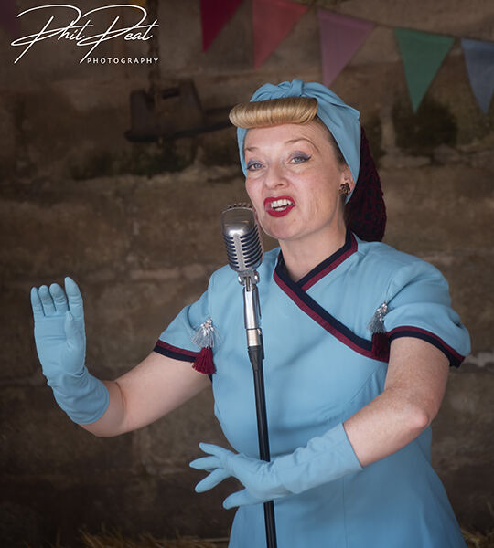 1940's Singer