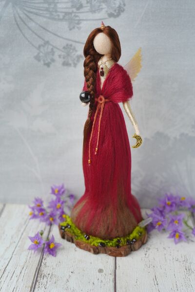 Maeriel - Garnet Angel