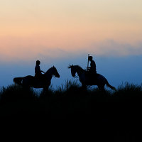 4090-Waiting Sunrise In The Dunes Les-Gardians- Silhouettes
