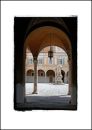 IT06008. Courtyard, Pisa, Italy